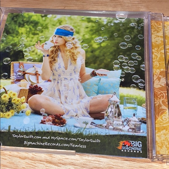 Taylor Swift- CD - Picture 5 of 5